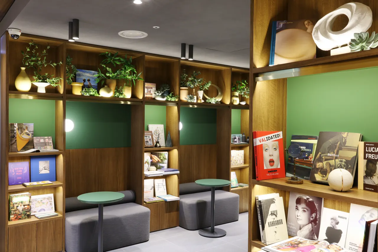 ATOP PLASTIC SURGERY (6)