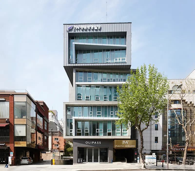 JW PLASTIC SURGERY (7)