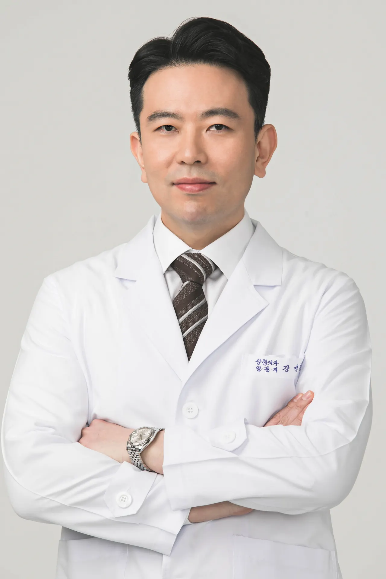 友利整形外科